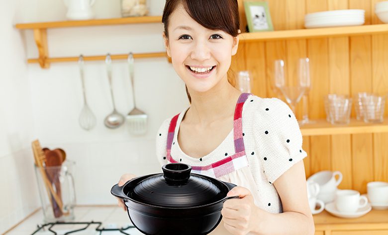吹きこぼれにくい軽量土鍋 | 株式会社 イシガキ